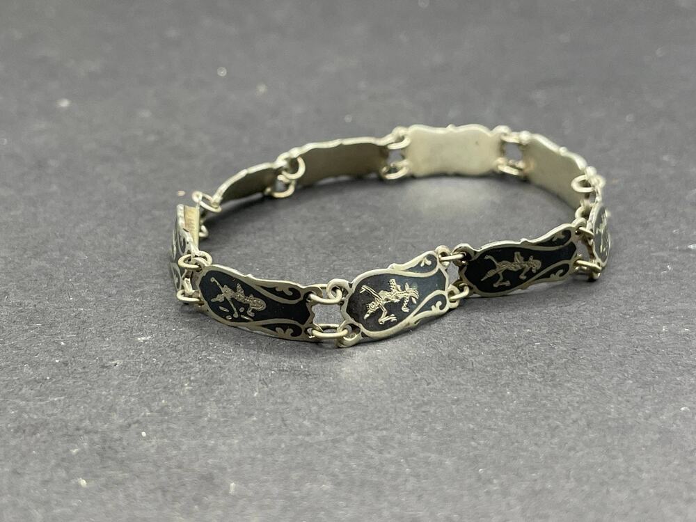 Vintage 925 Sterling Silver Black Enamel Niello Dancer Link Bracelet Jewelry